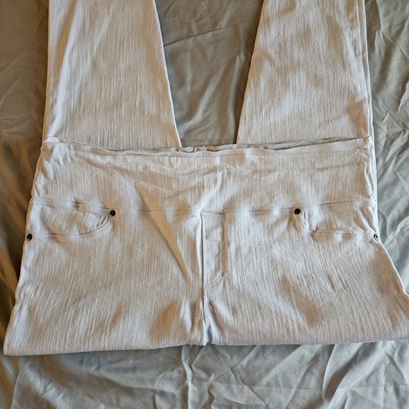 Ruby Ribbon White Pull On Stretch Denim with Tummy Control Panel.3X - Picture 1 of 6